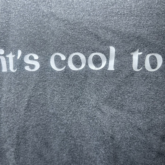 Comfort Colors Unisex Gray Graphic T-Shirt - Picture 4 of 4